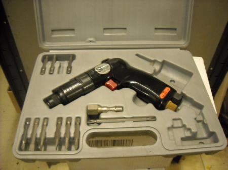 17 Piece Air Screwdriver Set